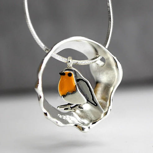 Fashion Creative Bird Hollow Pendant Necklace